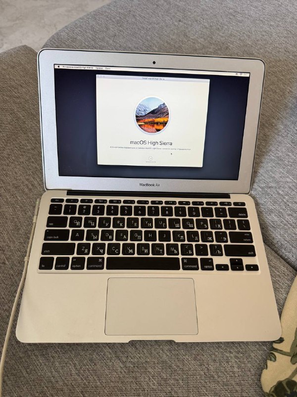 MacBook Air i5 2GB SSD128GB на запчасти