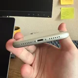 Google Pixel 6 Pro, iPhone 7, iPhone 11 10
