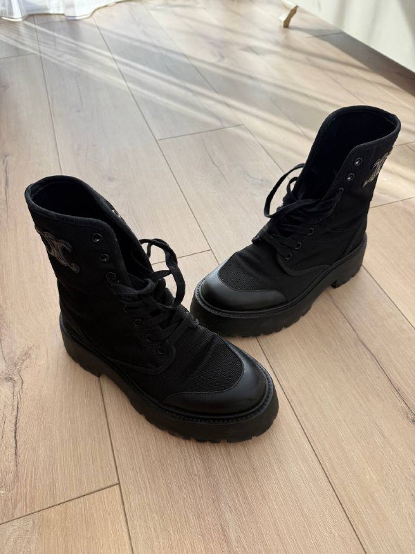 Юбка/шорты Zara, Водолазка, Корсет Zara, Топ Zara, Юбка/шорты, Боди, Сапожки Celine, Цепочка, Браслеты guess 7