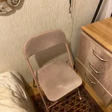 Столик, стул, односпальное одеяло 2