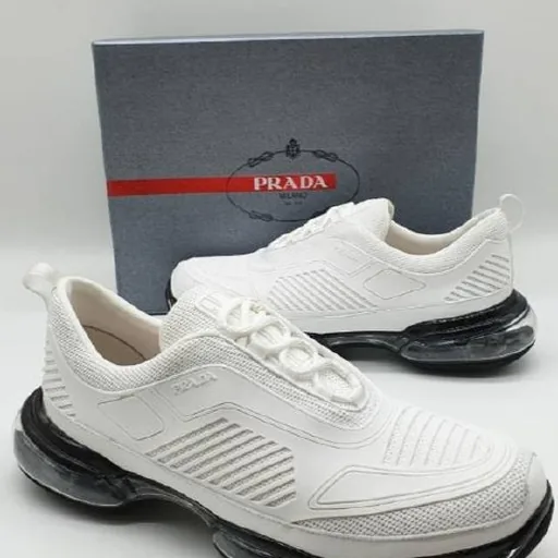 Кроссовки Prada 42/43