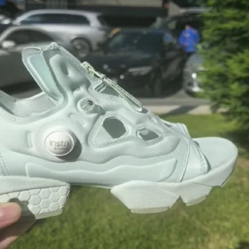 Босоножки Reebok