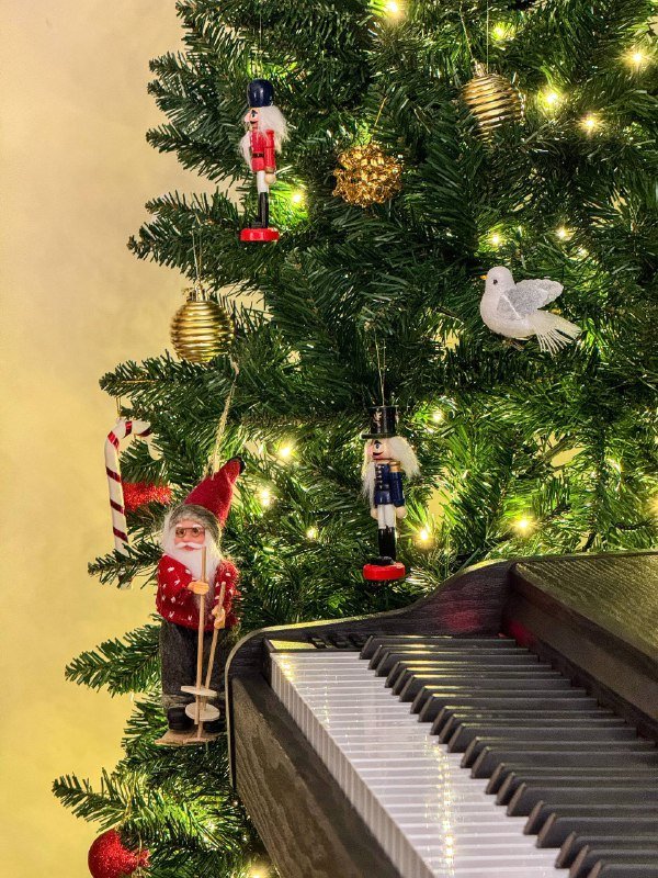 Елка рождественская 180 см 2