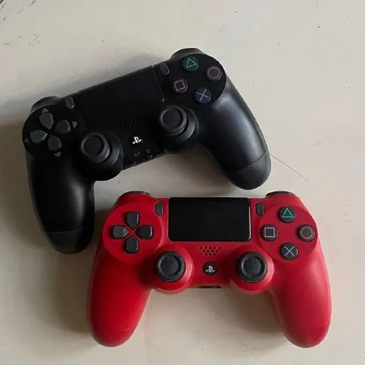Геймпады DualShock 4