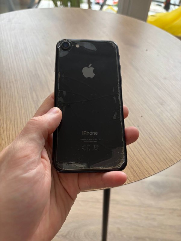 iPhone 8 3