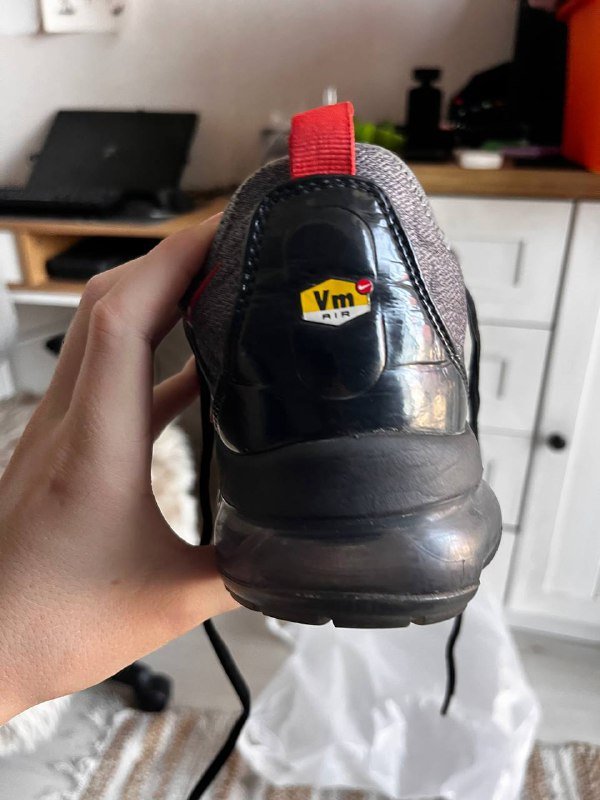 Кроссовки Nike dn 42.5 размер 4