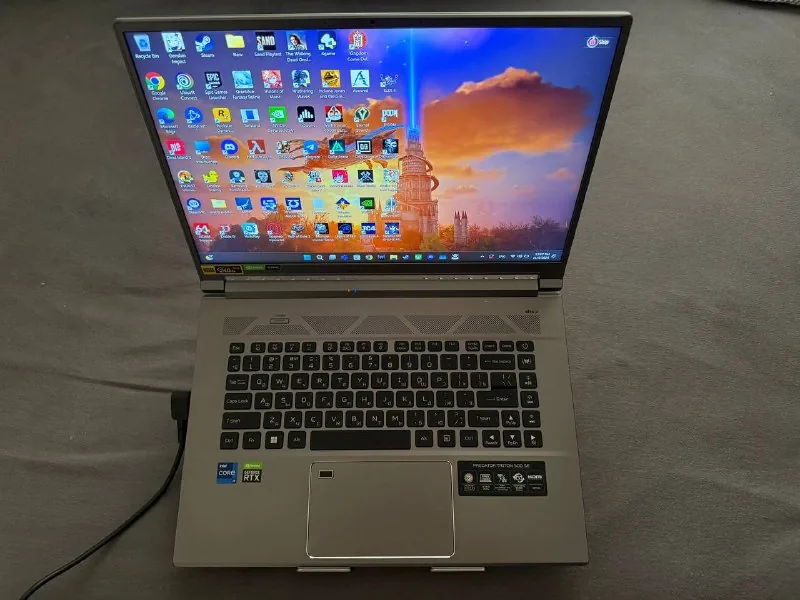 Ноутбук Acer Predator Triton 500 SE PT516-52S 1