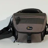Canon EOS 500D, объектив 18-55mm, объектив EF 17-40mm, сумка Lowepro 7