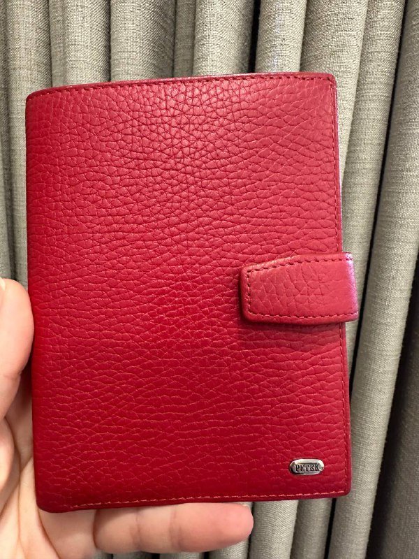 Красный кожаный чехол Petek для паспортов и документов