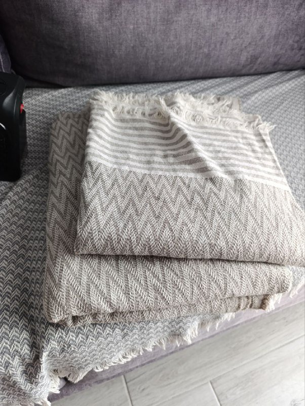 Микроволновка, кухонная полка, пледы 2