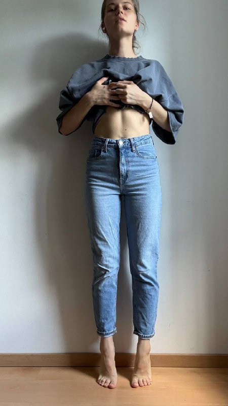 Джинсы HM размер 34 с пятном краски 3