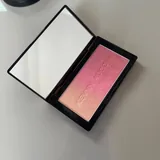 Kevyn Aucoin румяна Rose Cliff 4