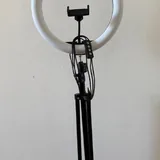 LED кольцевая лампа со штативом 1