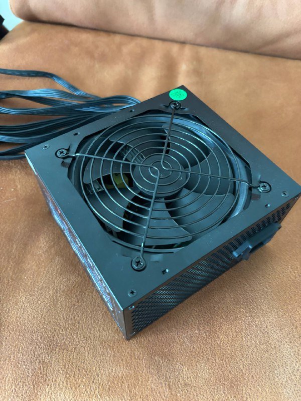 Блок питания Raidmax RX-650 XTB, оптический патч-корд SC/UPC 20 м