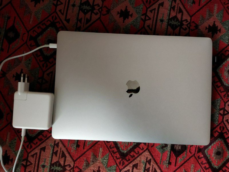 MacBook Pro Touch Bar 15 inch 2016 3