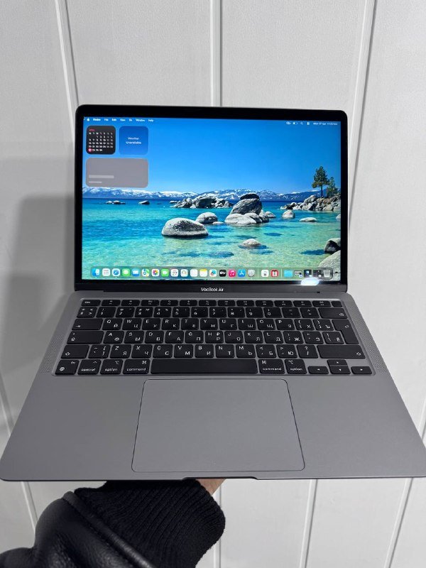 MacBook Air M1 8/256GB