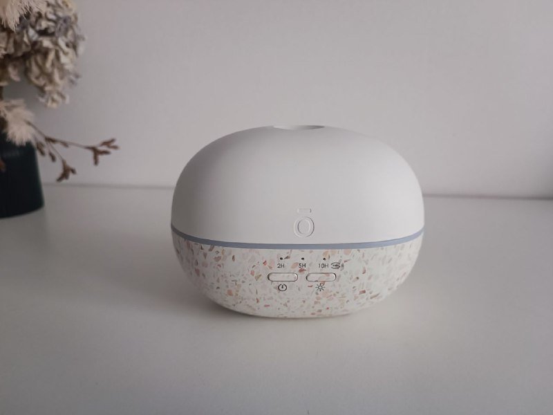 Ботинки Zenden, Аромадиффузор doTERRA с маслами, Увлажнитель Electrolux, Пои для фаер шоу, Набор для сбора пазлов, Металлические рожки для обуви 2