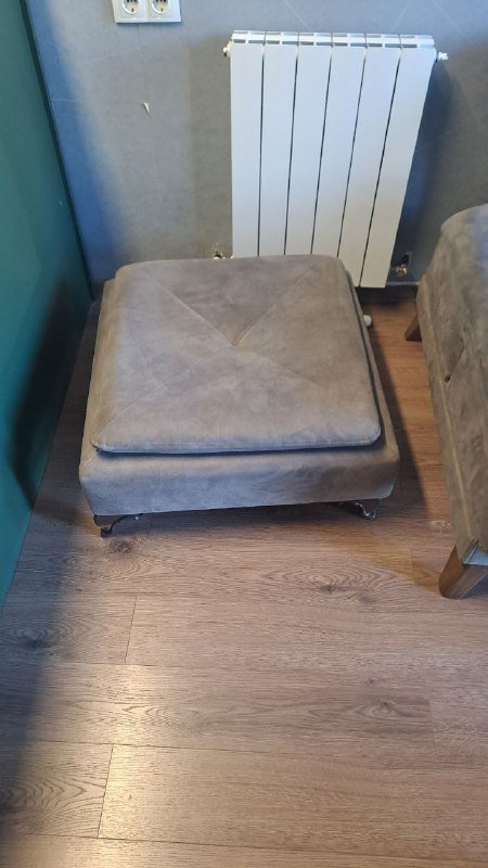 Стол, два дивана, пуф, кровать с матрасом, комод-бар 5