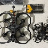 Комплект FPV: 2 дрона, очки DJI и пульт TBS 3