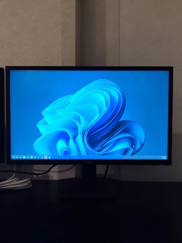 Монитор Dell 24 дюйма