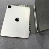 iPad 11 Pro 2 поколения с Magic Keyboard 2
