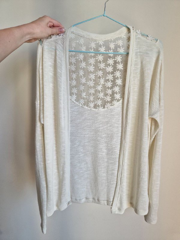 Легкая кофточка Vero Moda бежевого оттенка размер M 1