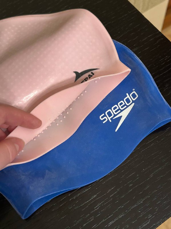 Nike кроссовки, клетка для хомяка, сено для кролика, скакалка, духи, шапочки для плавания, крючок для вязания, пряжа, iPad, вязаная сумка, щётка для кошек и собак, шторка для душа, крючок для одежды, картхолдер, миски для кормления 5