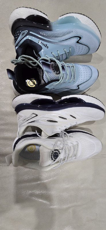 Кроссовки для зала белые и бирюзовые