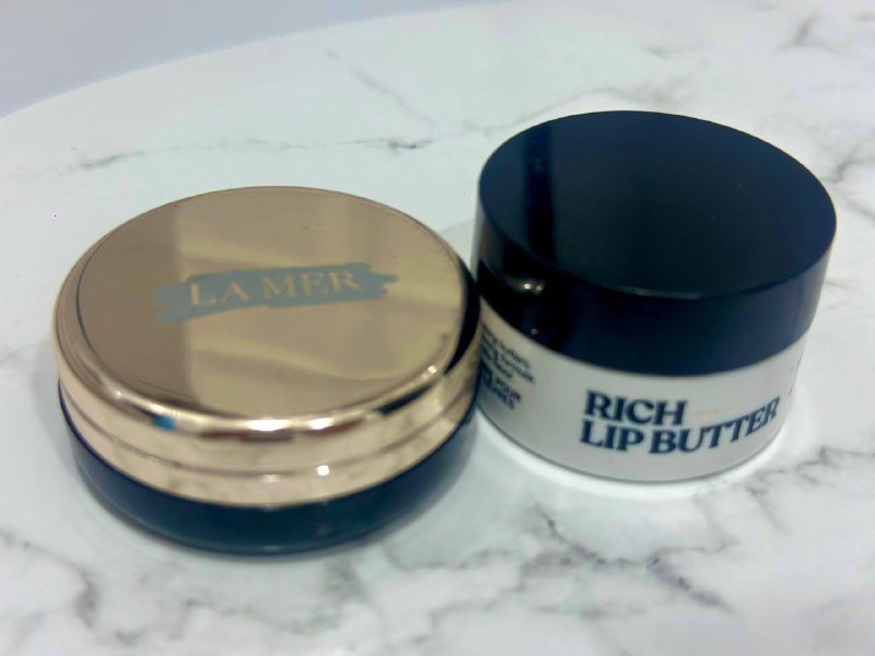 Помада Givenchy, масло для губ Victoria's Secret, La Mer, тени для век 4
