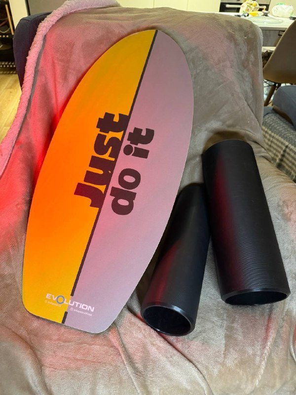 Баланс-борд Evolution, Ролики Cougar 307, Портфель Termit, Набор красок и кистей, Мольберт и Холст