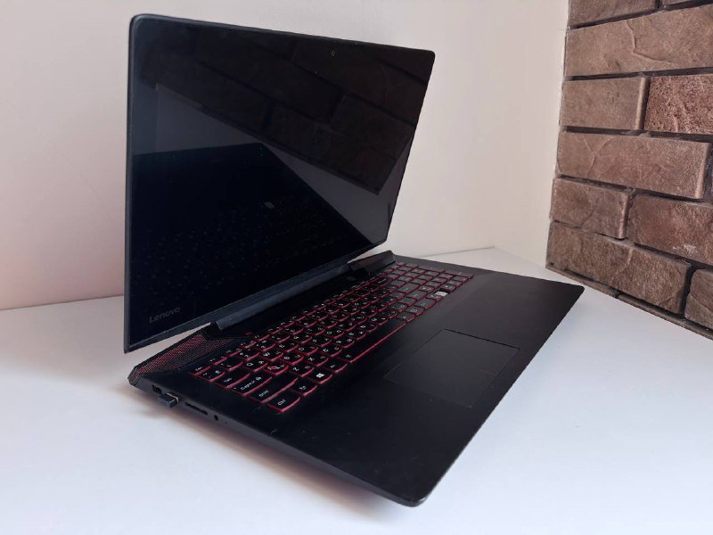 Ноутбук Lenovo Y700