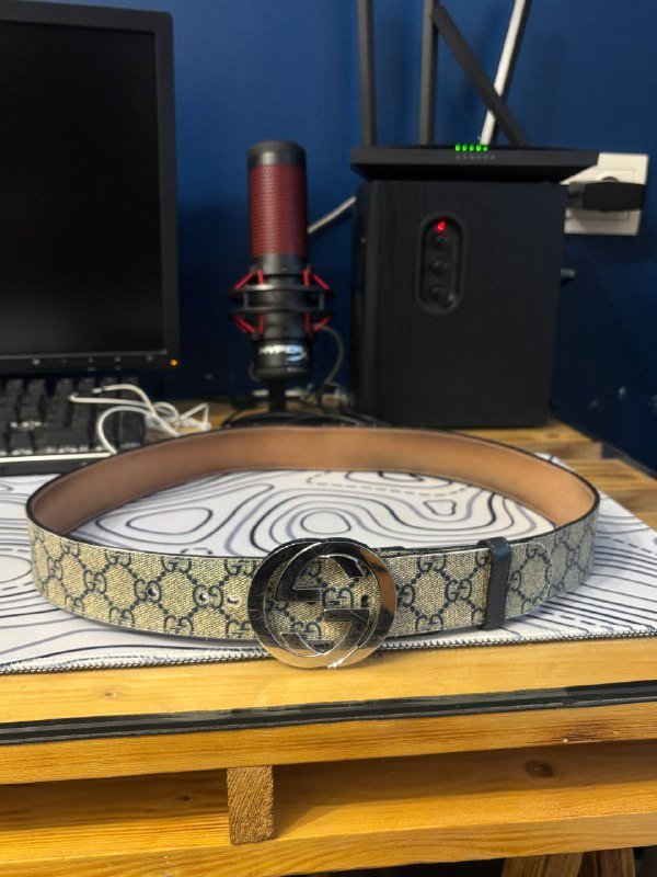 Gucci belt