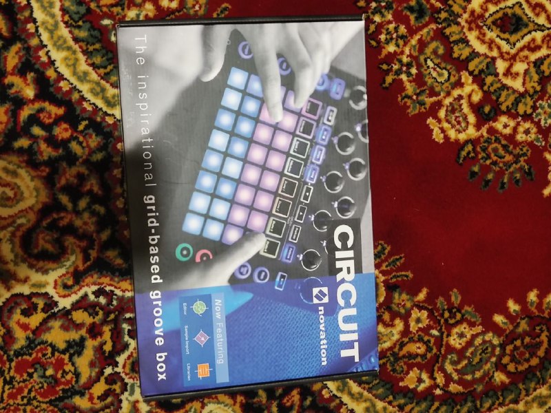 Грувбокс Novation Circuit, синтезатор, драм-машина 2