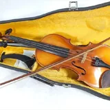 Скрипка Suzuki No.330, смычок, кейс 1