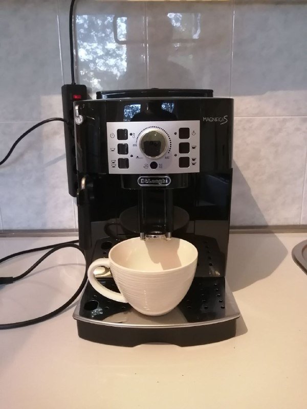 DELONGHI MAGNIFICA S ECAM20.11X Кофеварка автоматическая 2