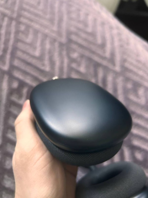 Airpods Max - Gen 2 in open box 2