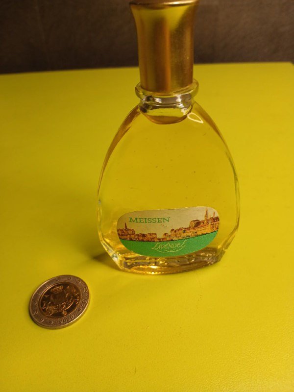 Винтажные духи, лосьон для волос, пудра Capri 9