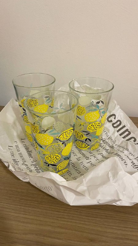 Кофейные капсулы, мерный стакан, стаканы, подарочный набор, полотенце, тарелка, рамка 4