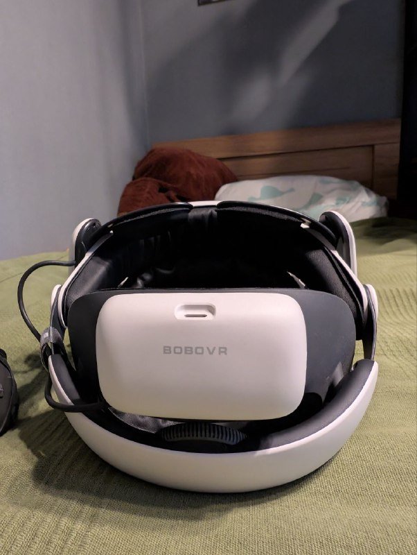 Meta Quest 3 на 512 Гб, комплект с креплением Bobovr 5