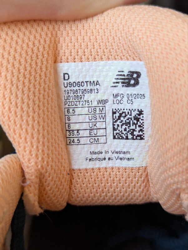 Женские кроссовки New Balance 9060 5