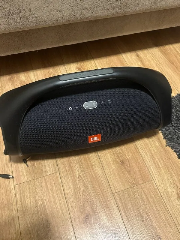JBL Boombox 2