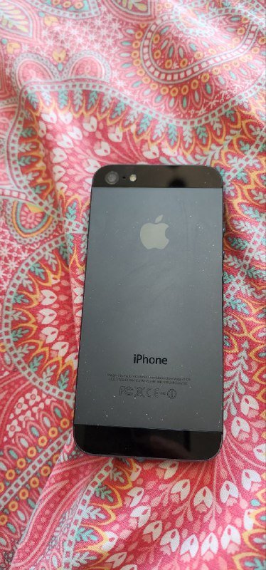Телефон iPhone 5 2
