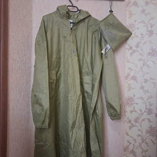 Дождевик-пончо Decathlon Cape Arpenaz 40 л