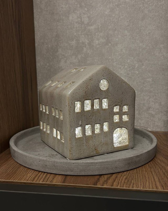 Светильник-домик, поднос для свечек, свечи 2