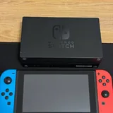 Nintendo Switch V2 HAC-001(-01) Console 1