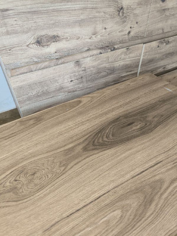 Диван, комод, раскладной стол, телевизор 3