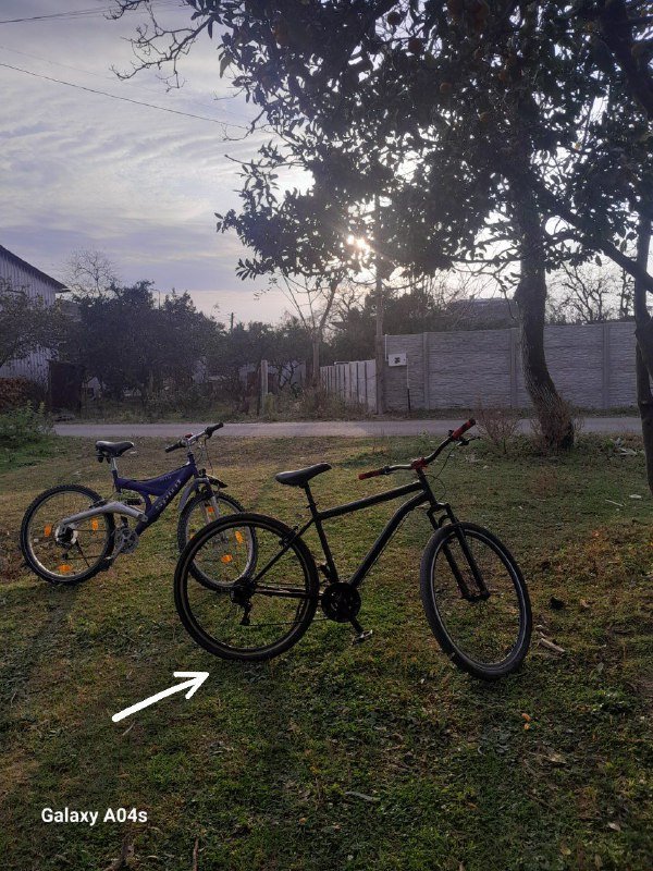 Черный велосипед 28 колёс с детской рамой DIASA