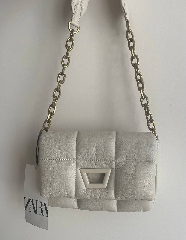 Дутая сумочка ZARA с цепочкой и текстильным чехлом