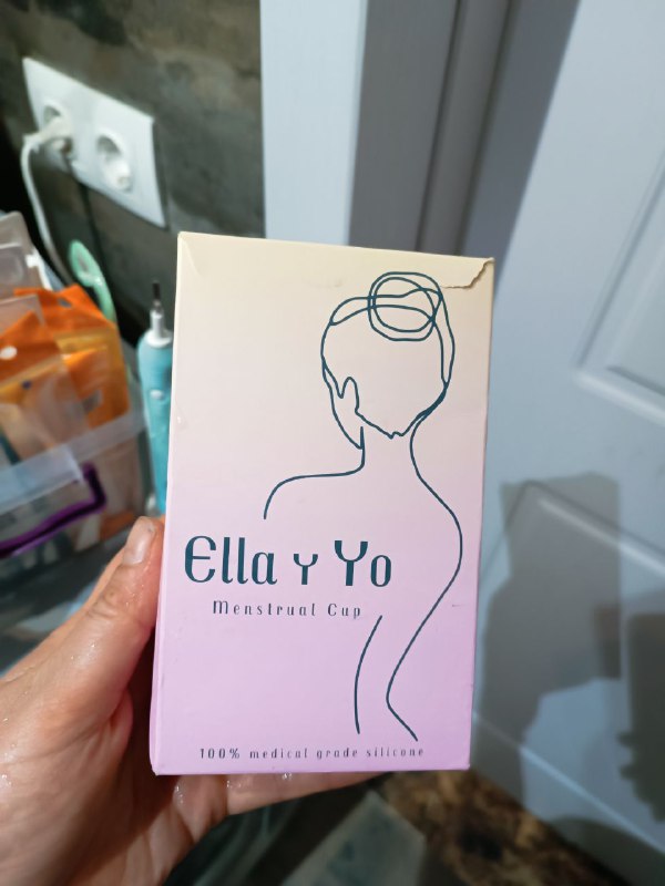 Менструальная чаша Ella y Yo с силиконовым чехлом