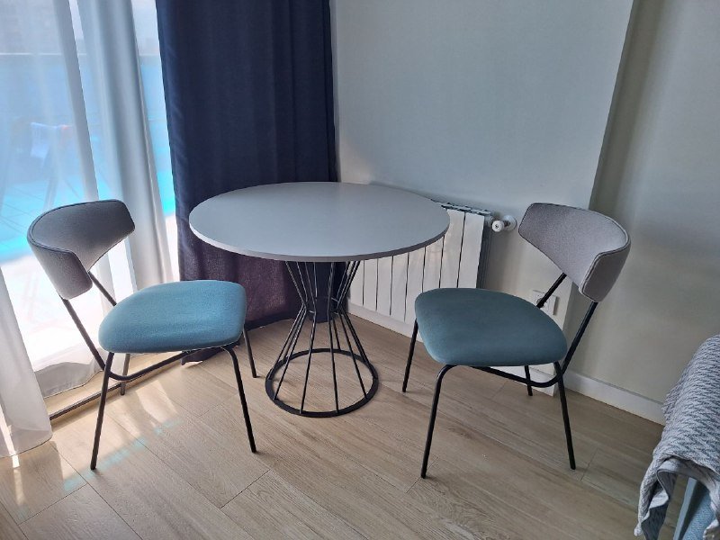 Стол и 2 стула